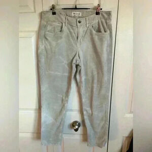 Madewell Corduroy Jean's size 29 style 98847. Women’s tan/beige. 27” inseam